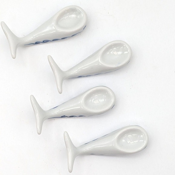 Vintage Porcelain Smiling Whale Salt Cellars Open Salt Pinch Dish Set of Four - Picture 3 of 10